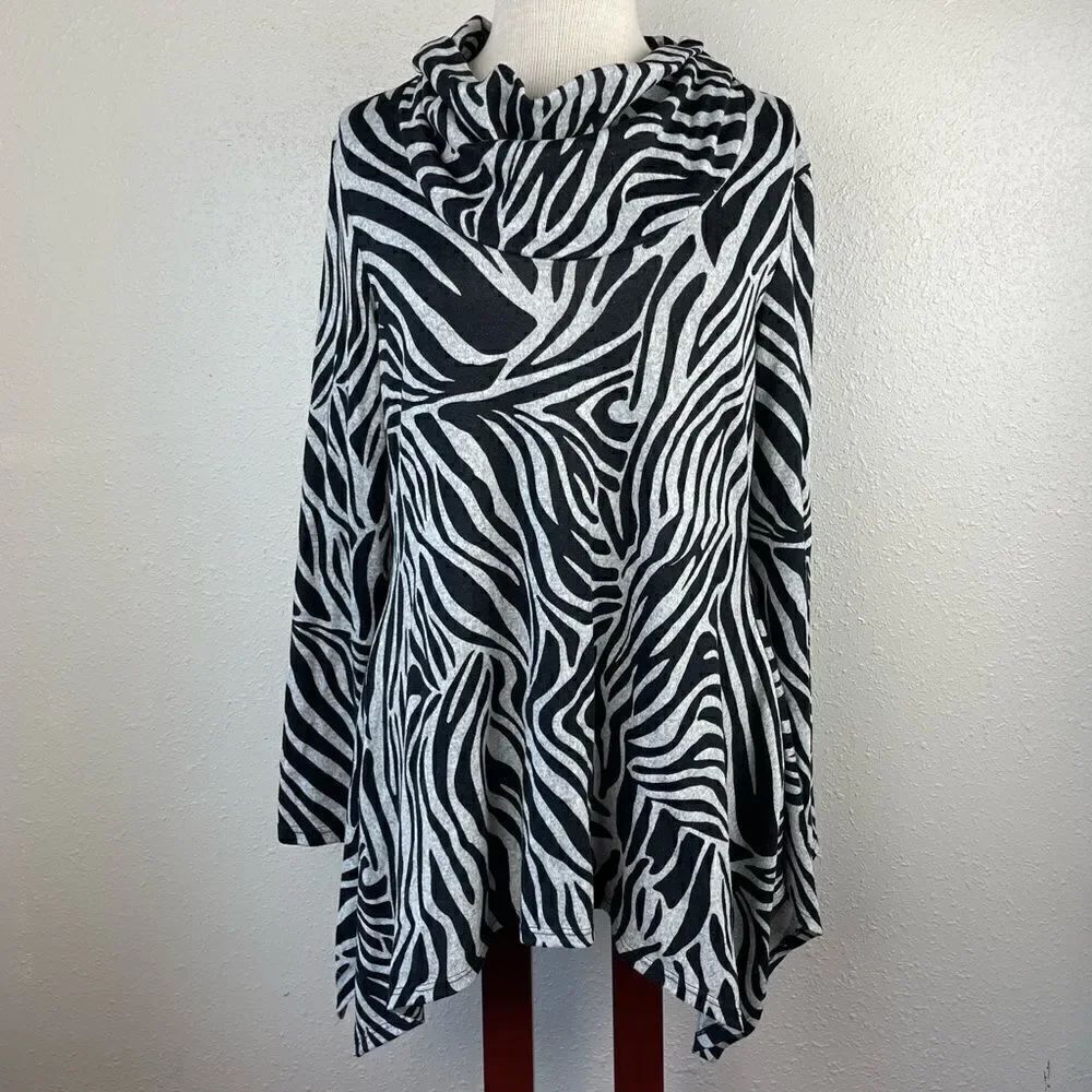 Passports Cowl Neck Sweater Top Size L EUC